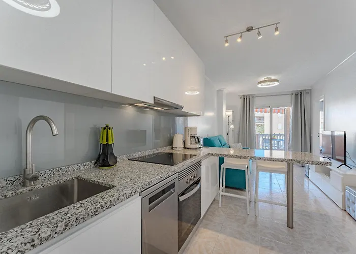 Front Ocean Lovely Modern Cozy Daire